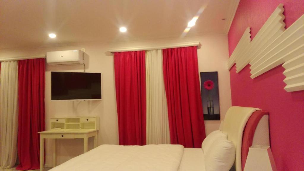 Hotel Lilo Near Airport 第比利斯 外观 照片