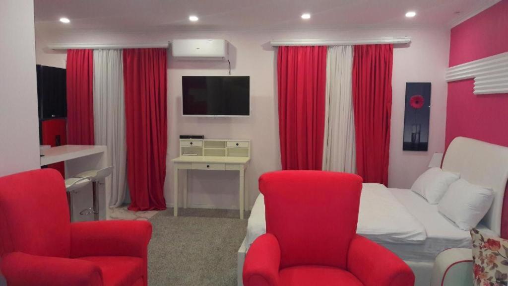 Hotel Lilo Near Airport 第比利斯 外观 照片