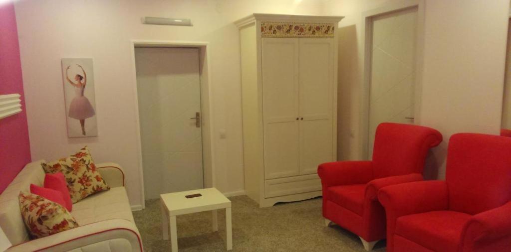 Hotel Lilo Near Airport 第比利斯 外观 照片